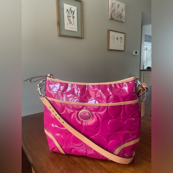 Coach Handbags - Coach Peyton Patent Leather Convertible Hobo Crossbody